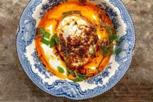 Cilbir: Turkish Eggs in Garlicky Yogurt Sauce